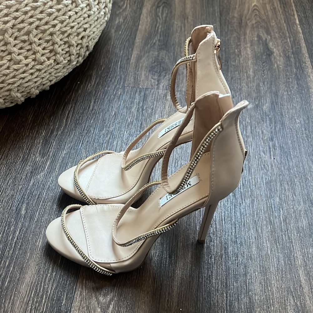 Meshki Alaina Heel - Picture 3 of 9